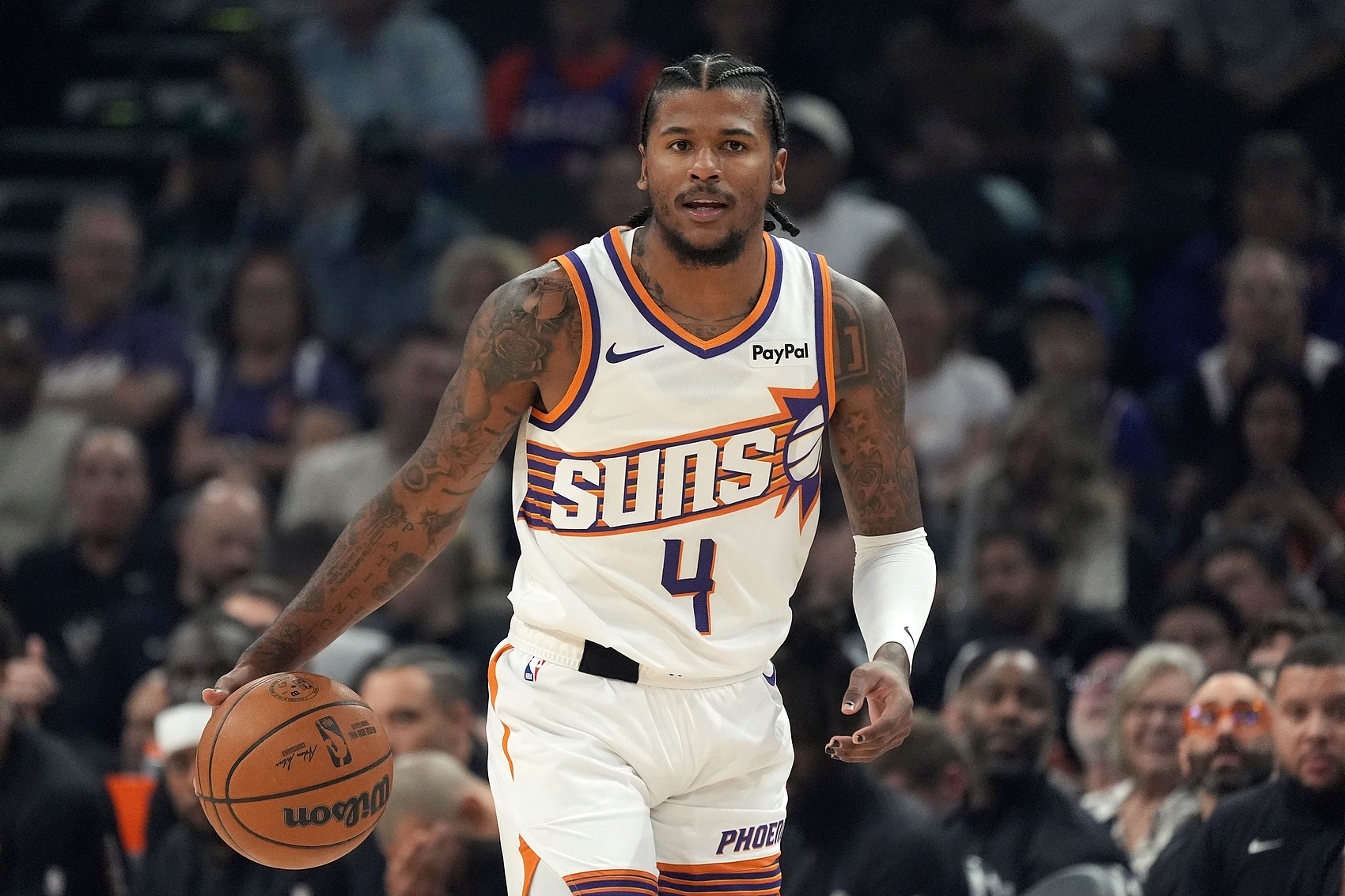 CCTV体育网-杰伦·格林代表太阳出战的比赛3胜0负 场均16.5分钟贡献14.3分